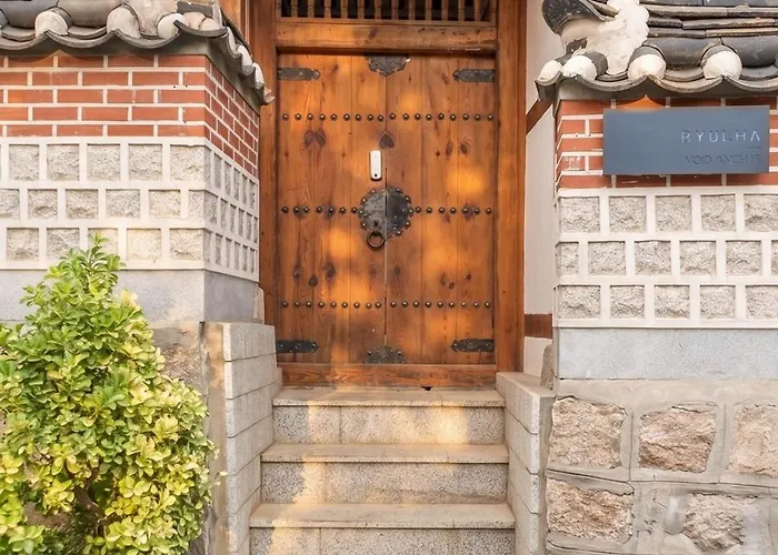 Entire Bukchon Hanok, 2 Connected Houses, Byeolha